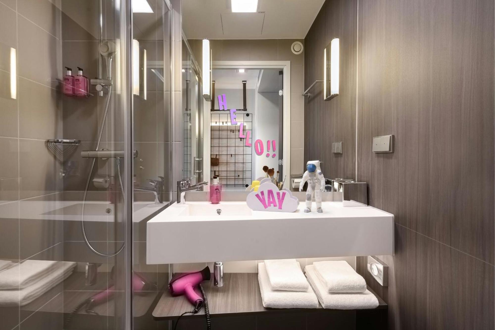 Moxy Stuttgart Feuerbach Hotel Kültér fotó